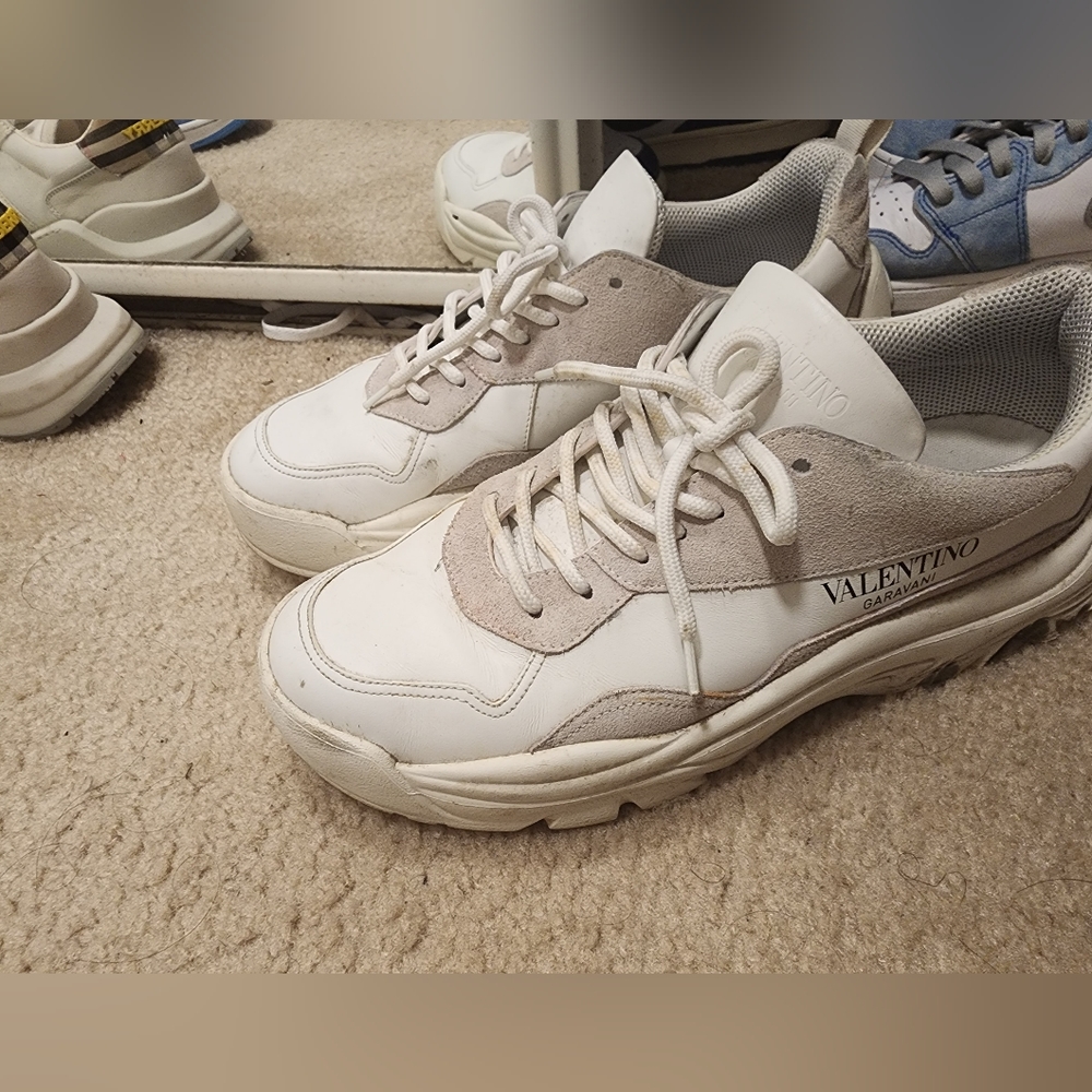 Valentino Sneakers 44 READ